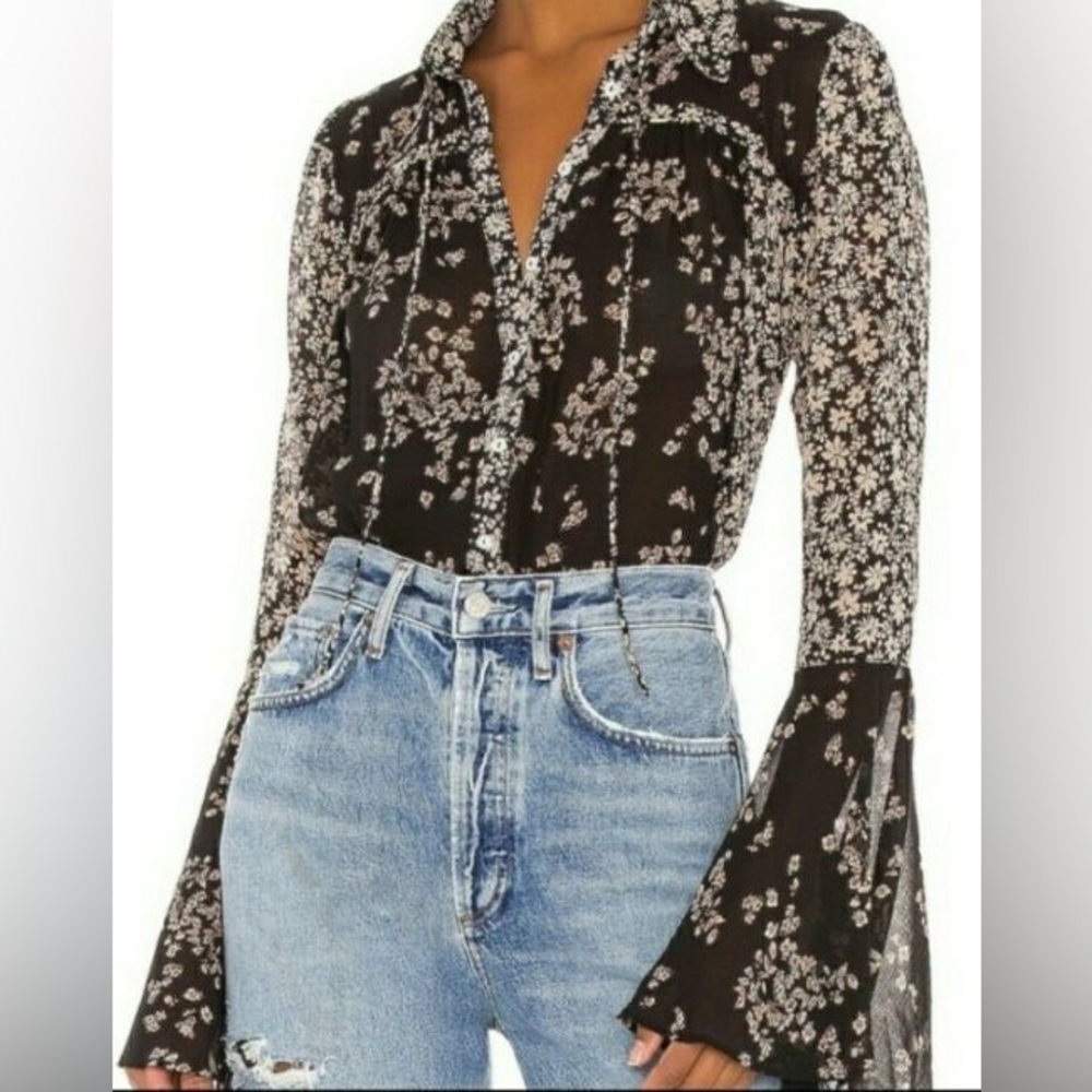 Free People Bell Sleeve Floral Blouse XS